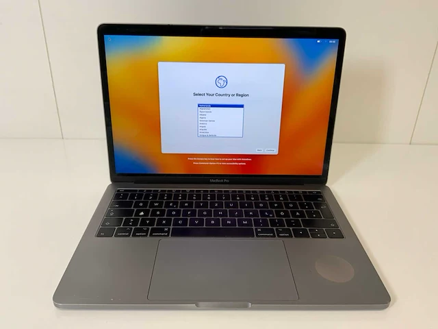 Apple macbook pro 13.3”, dualcore i5, 8 gb ram, 128 gb ssd laptop - afbeelding 1 van  8