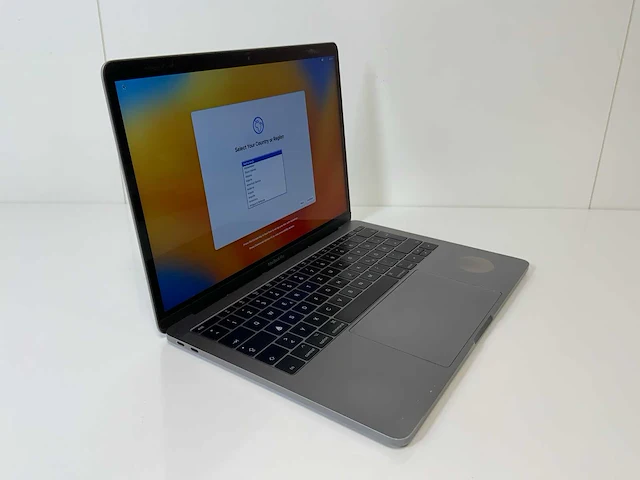 Apple macbook pro 13.3”, dualcore i5, 8 gb ram, 128 gb ssd laptop - afbeelding 2 van  8