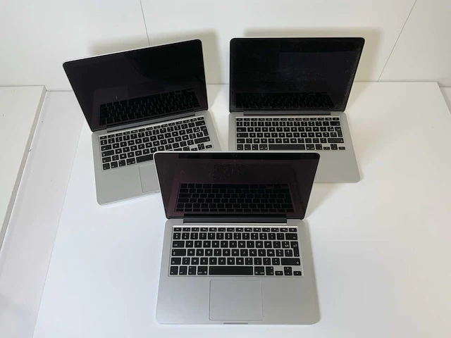 Apple macbook pro 13.3”, dualcore i5, 8 gb ram, 128 gb ssd laptops (3x) - afbeelding 12 van  23