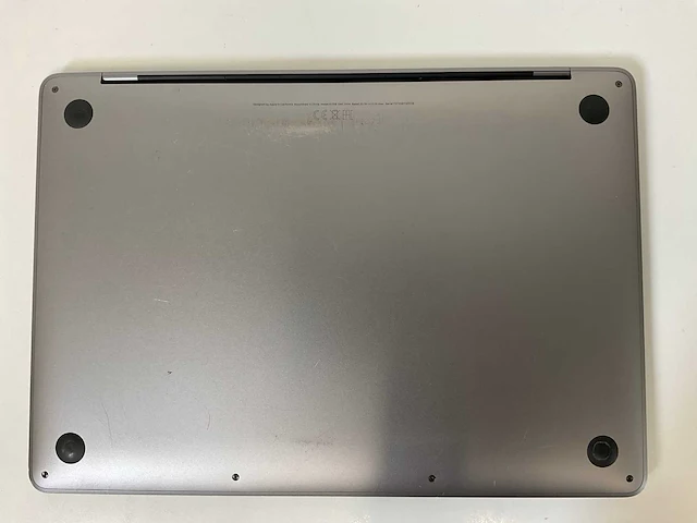 Apple macbook pro 13.3”, dualcore i5, 8 gb ram, 256 gb ssd laptop - afbeelding 6 van  7