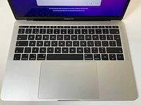 Apple macbook pro 13.3", dualcore i7, 8 gb ram, 256 gb ssd laptop - afbeelding 4 van  7