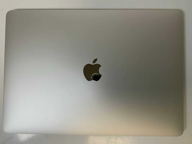 Apple macbook pro 13.3", dualcore i7, 8 gb ram, 256 gb ssd laptop - afbeelding 5 van  7
