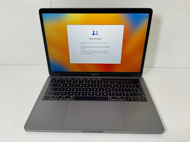 Apple macbook pro 13.3”, quadcore i5, 8 gb ram, 256 gb ssd laptop - afbeelding 1 van  7