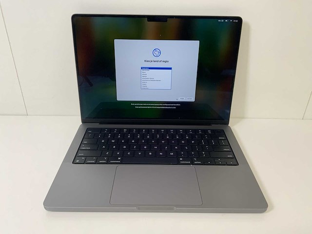 Apple macbook pro 14”, apple m1 pro, 16 gb ram, 500 gb nvme laptop - afbeelding 1 van  7
