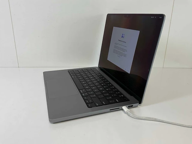 Apple macbook pro 14”, apple m1 pro, 16 gb ram, 512 gb nvme laptop - afbeelding 3 van  7