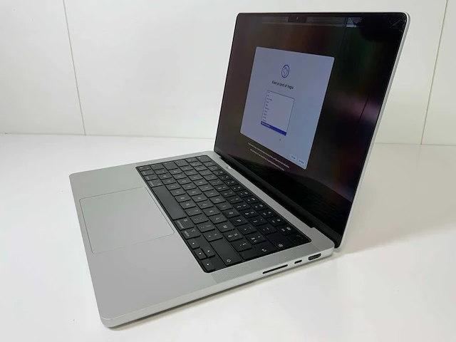 Apple macbook pro 14”, m1 pro, 16 gb ram, 1 tb ssd laptop - afbeelding 2 van  9