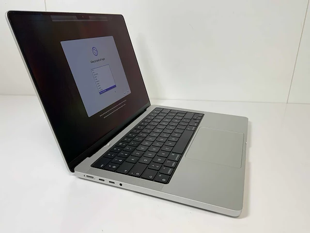 Apple macbook pro 14”, m1 pro, 16 gb ram, 1 tb ssd laptop - afbeelding 4 van  9