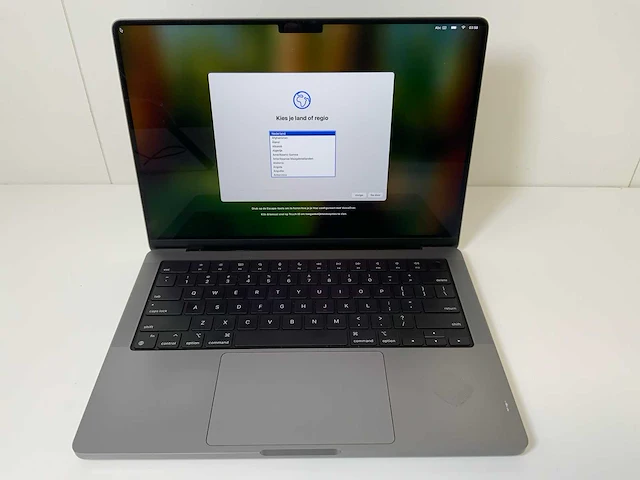 Apple macbook pro 14", m1 pro, 16 gb ram, 500 gb ssd laptop - afbeelding 1 van  6