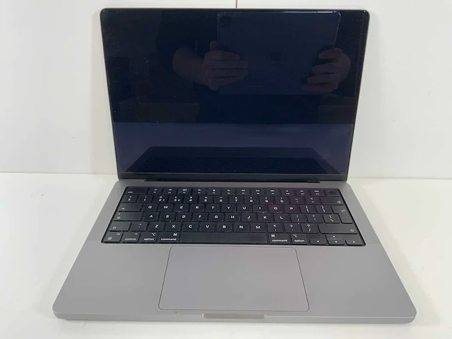 Apple macbook pro 14", m1 pro, 16 gb ram, 500 gb ssd laptop - afbeelding 1 van  7