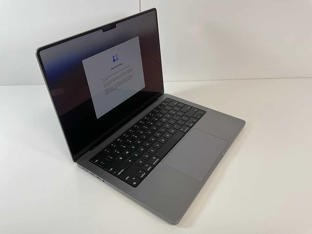 Apple macbook pro 14”, m1 pro, 16 gb ram, 512 gb nvme laptop - afbeelding 2 van  7