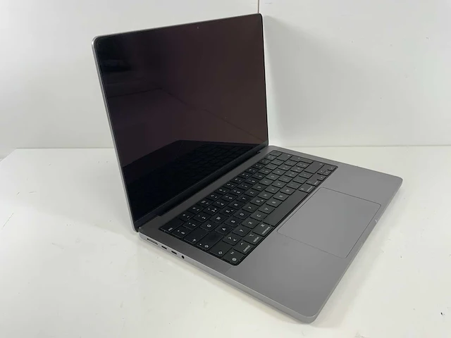 Apple macbook pro 14", m1 pro, 16 gb ram, 512 gb ssd laptop - afbeelding 2 van  7