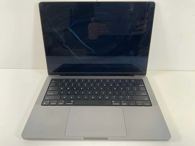 Apple macbook pro 14", m1 pro, 16 gb ram, 512 gb ssd laptop - afbeelding 1 van  8
