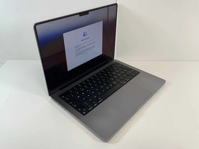 Apple macbook pro 14", m1 pro, 16 gb ram, 512 gb ssd laptop - afbeelding 2 van  7