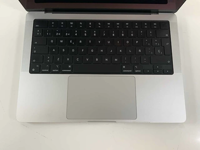 Apple macbook pro 14", m3 pro, 16 gb ram, 1 tb ssd laptop - afbeelding 4 van  7
