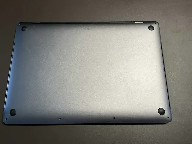 Apple macbook pro 15 inch (a2141) laptop - afbeelding 6 van  7