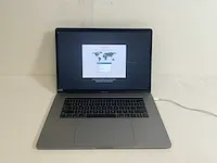 Apple macbook pro 15.4", core(tm) i7 7th gen, 16 gb ram, 251 gb nvme, amd radeon pro 555 2 gb laptop