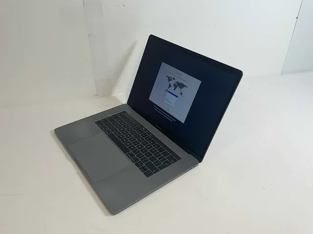 Apple macbook pro 15.4", core(tm) i7 7th gen, 16 gb ram, 500 gb nvme, amd radeon pro 560 4 gb laptop - afbeelding 1 van  6