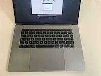 Apple macbook pro 15.4", core(tm) i7 7th gen, 16 gb ram, 500 gb nvme, amd radeon pro 560 4 gb laptop - afbeelding 2 van  6