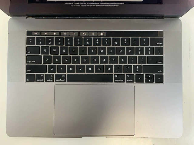 Apple macbook pro 15.4", core(tm) i7 8e generatie, 32 gb ram, 500 gb nvme, amd radeon pro 560 x 4 gb laptop - afbeelding 4 van  7