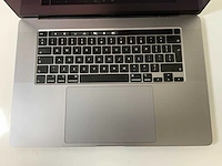 Apple macbook pro 15.4”, core(tm) i7 8th gen, 16 gb ram, 251 gb nvme, amd radeon rx pro 555x 4 gb laptop - afbeelding 3 van  13