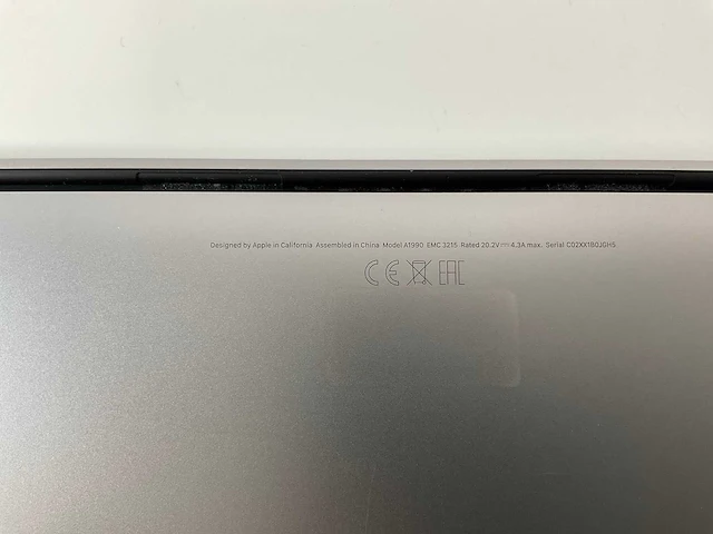 Apple macbook pro 15,4”, core(tm) i7 8th gen, 32 gb ram, 250 gb nvme, amd radeon pro 4 gb 560x laptop - afbeelding 7 van  7