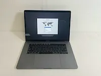 Apple macbook pro 15.4", core(tm) i7 8th gen, 32 gb ram, 251 gb nvme, amd radeon pro 555x 4 gb laptop