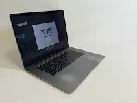 Apple macbook pro 15.4", core(tm) i7 8th gen, 32 gb ram, 251 gb nvme, amd radeon pro 555x 4 gb laptop - afbeelding 1 van  6