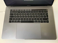 Apple macbook pro 15.4”, core(tm) i7 8th gen, 32 gb ram, 251 gb nvme, amd radeon pro 555x 4 gb laptop - afbeelding 4 van  7
