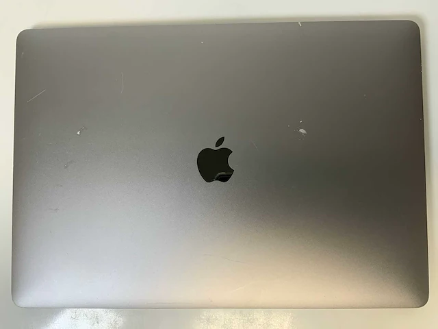 Apple macbook pro 15.4”, core(tm) i7 8th gen, 32 gb ram, 251 gb nvme, amd radeon pro 555x 4 gb laptop - afbeelding 5 van  7