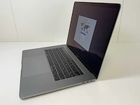 Apple macbook pro 15.4”, core(tm) i7 8th gen, 32 gb ram, 251 gb nvme, amd radeon pro 555x 4 gb laptop - afbeelding 2 van  7