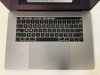 Apple macbook pro 15.4”, core(tm) i7 8th gen, 32 gb ram, 251 gb nvme, amd radeon rx pro 555x 4 gb laptop - afbeelding 4 van  7