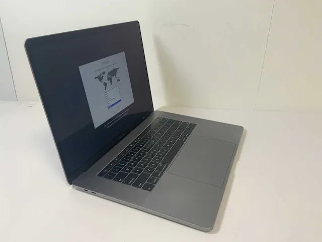 Apple macbook pro 15.4”, core(tm) i7 8th gen, 32 gb ram, 251 gb nvme laptop - afbeelding 3 van  6