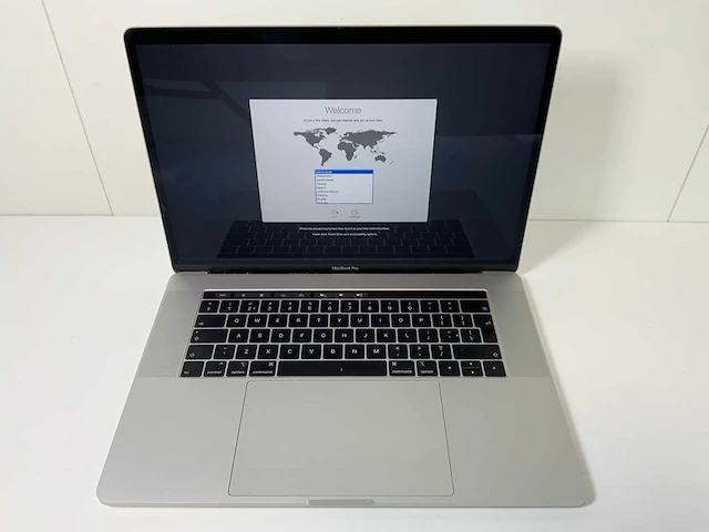 Apple macbook pro 15.4”, core(tm) i7 9th gen, 16 gb ram, 251 gb nvme, amd radeon pro 555x 4 gb laptop - afbeelding 1 van  7