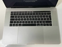 Apple macbook pro 15.4”, core(tm) i7 9th gen, 16 gb ram, 251 gb nvme, amd radeon pro 555x 4 gb laptop - afbeelding 4 van  7
