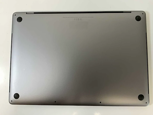 Apple macbook pro 15.4”, core(tm) i7 9th gen, 16 gb ram, 500 gb nvme, amd radeon rx pro 5500m 4 gb laptop - afbeelding 6 van  7