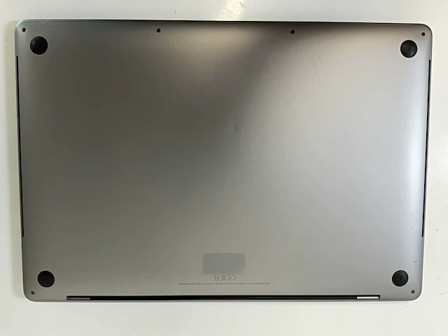 Apple macbook pro 15.4”, core(tm) i7 9th gen, 16 gb ram, 500 gb nvme, amd radeon rx pro 5500m 4 gb laptop - afbeelding 6 van  7