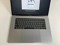 Apple macbook pro 15.4', core(tm) i7 9th gen, 32 gb ram, 251 gb nvme, amd radeon pro 555x 4 gb laptop - afbeelding 2 van  6