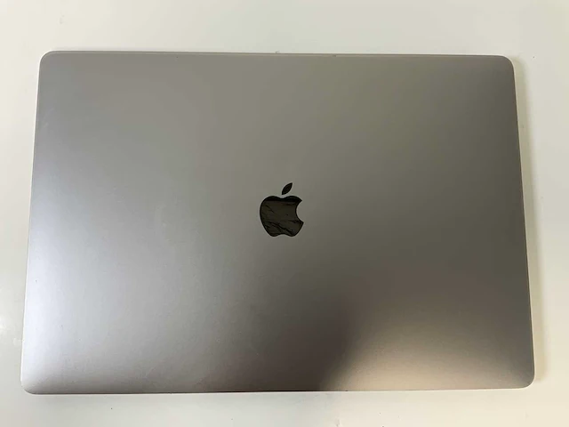 Apple macbook pro 15.4”, core(tm) i7 9th gen, 32 gb ram, 251 gb nvme, amd radeon pro 555x 4 gb laptop - afbeelding 5 van  7