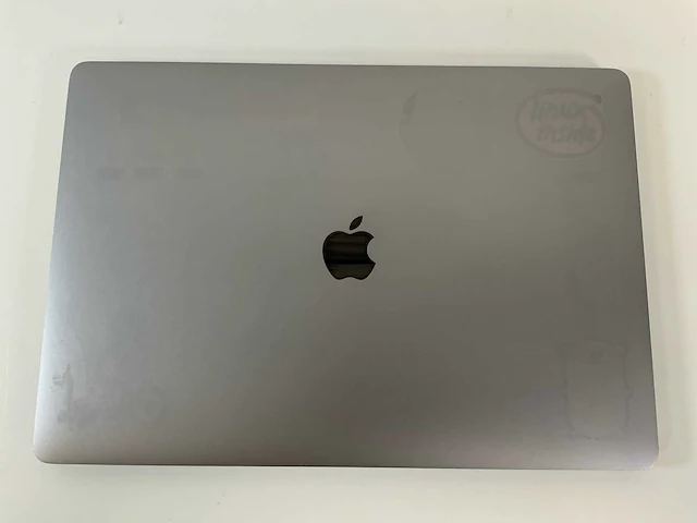 Apple macbook pro 15,4”, core(tm) i7 9th gen, 32 gb ram, 256 gb nvme laptop - afbeelding 5 van  7