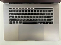 Apple macbook pro 15,4”, core(tm) i7 9th gen, 32 gb ram, 256 gb ssd, amd radeon rx 5500 4 gb laptop - afbeelding 4 van  7