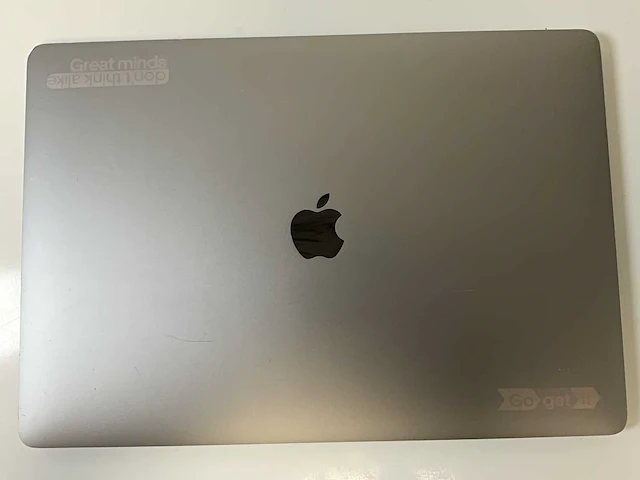 Apple macbook pro 15.4”, core(tm) i7 9th gen, 32 gb ram, 500 gb nvme, amd radeon pro 555x 4 gb laptop - afbeelding 5 van  7