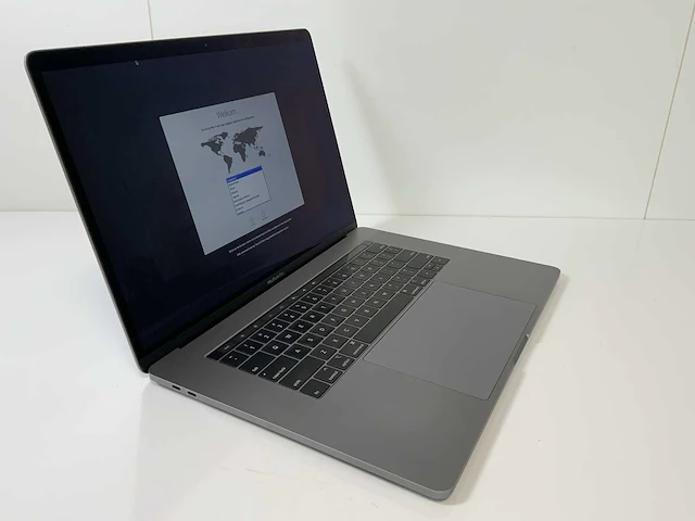 Apple macbook pro 15.4”, core(tm) i9 8th gen, 16 gb ram, 1 tb nvme, amd radeon pro 560x 4 gb laptop - afbeelding 3 van  6