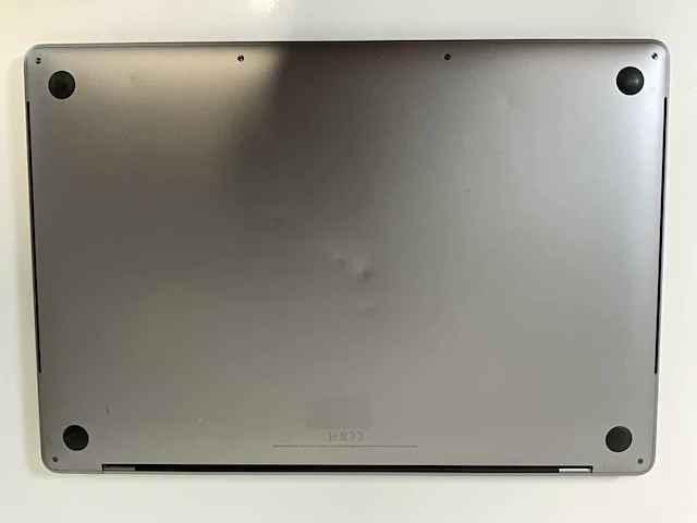 Apple macbook pro 15.4”, core(tm) i9 8th gen, 16 gb ram, 500 gb nvme, amd radeon rx pro 560x 4 gb laptop - afbeelding 6 van  7