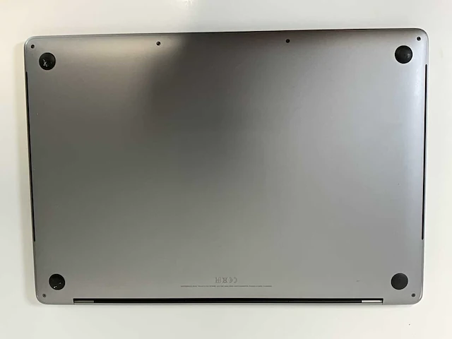 Apple macbook pro 15.4”, core(tm) i9 8th gen, 16 gb ram, 500 gb nvme, amd radeon rx pro 560x 4 gb laptop - afbeelding 6 van  7