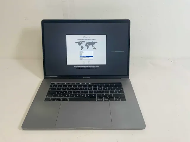 Apple macbook pro 15.4", core(tm) i9 8th gen, 32 gb ram, 500 gb nvme, amd radeon pro 560x 4 gb laptop - afbeelding 1 van  6