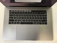 Apple macbook pro 15.4”, core(tm) i9 8th gen, 32 gb ram, 500 gb nvme, amd radeon pro 560x 4 gb laptop - afbeelding 4 van  9