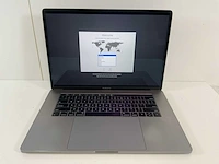 Apple macbook pro 15.4", core(tm) i9 9e generatie, 16 gb ram, 500 gb nvme, amd radeon rx pro 560x 4 gb laptop - afbeelding 1 van  7