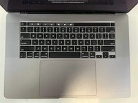 Apple macbook pro 15.4", core(tm) i9 9e generatie, 32 gb ram, 1 tb nvme, amd radeon rx pro 5500m 8 gb laptop - afbeelding 4 van  7