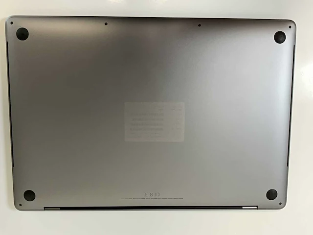 Apple macbook pro 15.4”, core(tm) i9 9th gen, 16 gb ram, 1 tb nvme, amd radeon rx pro 5500m 4 gb laptop - afbeelding 6 van  7