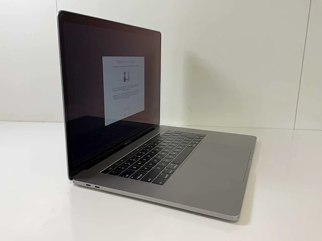 Apple macbook pro 15.4”, core(tm) i9 9th gen, 16 gb ram, 1 tb nvme, amd radeon rx pro 5500m 4 gb laptop - afbeelding 2 van  7